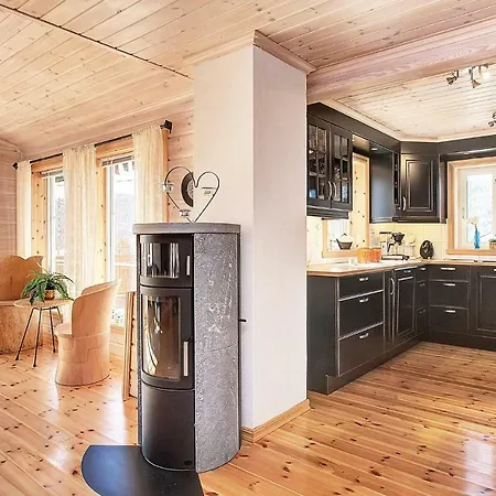 Three-bedroom Holiday Mykland With A Fireplace 01 Vegusdal